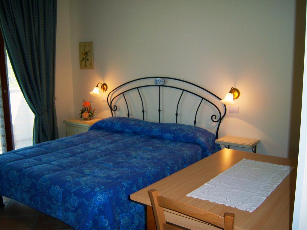 Casa Vacanze Patrizia Montefiore dellʼAso Δωμάτιο φωτογραφία